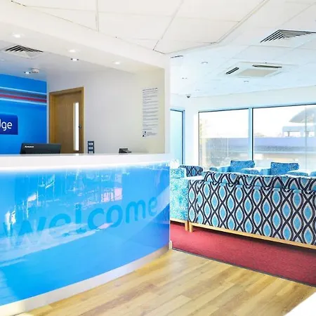 Travelodge Maypole 3* Birmingham